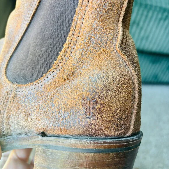 Frye Sabrina Chelsea Leather Ankle Booties Distressed Brown - Picture 6 of 7